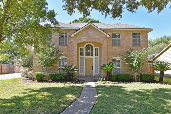 907 SUGARFIELD CT