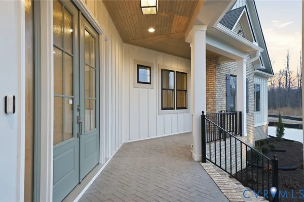 18132 DOGWOOD TRAIL WAY