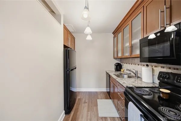 125 EDWARD ST 4C