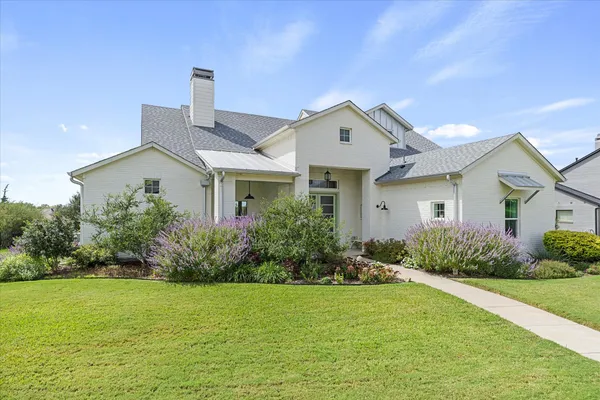 225 BRISTOL CT