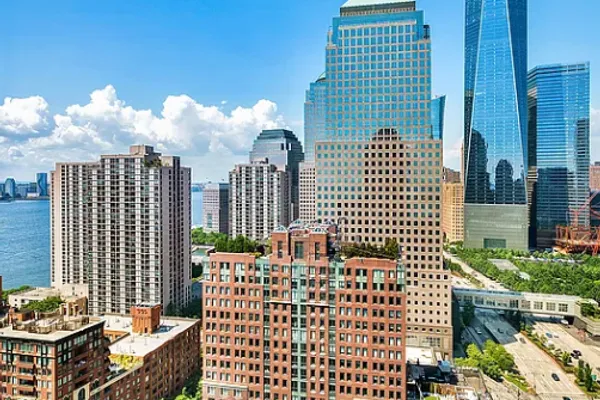 200 RECTOR PL 22A