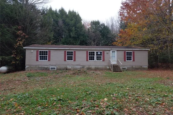 34 LINDSAY LN