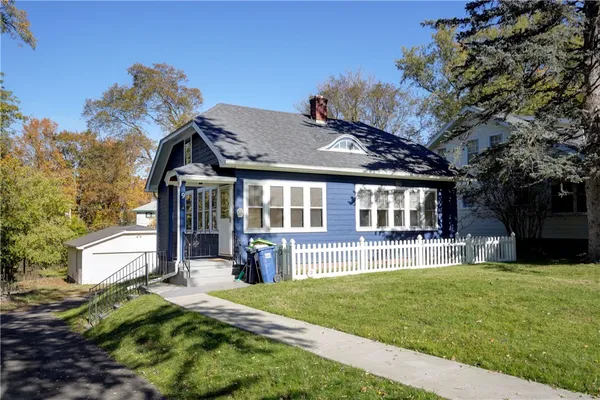 9 BROOK RD