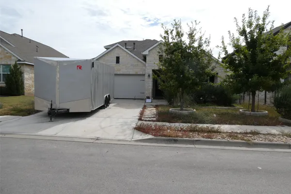 512 PANZANO DR