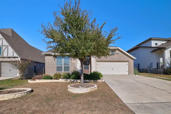 440 SATURNIA DR