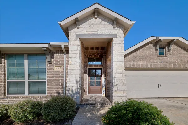 440 SATURNIA DR