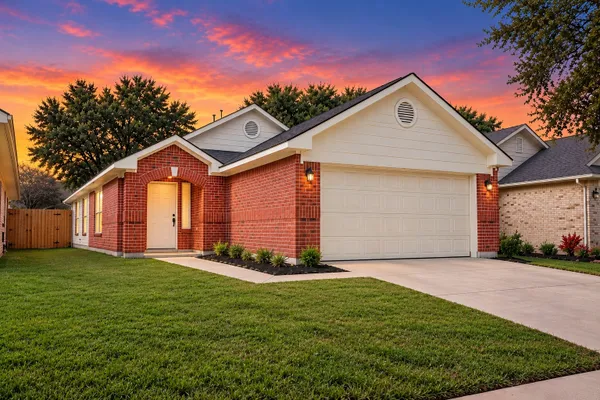 7323 PARKLAND MANOR DR