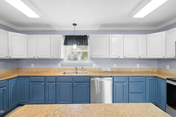 4500 W 19TH ST