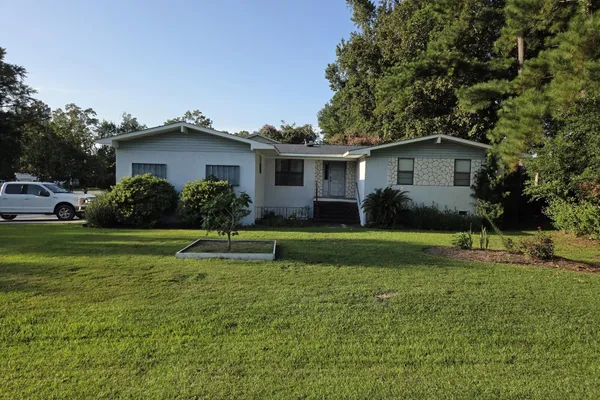 1370 HARBOUR TOWNE DR