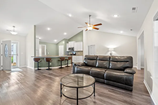 3324 MERGANSER DR