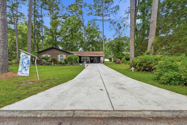 101 QUAIL HOLLOW RD