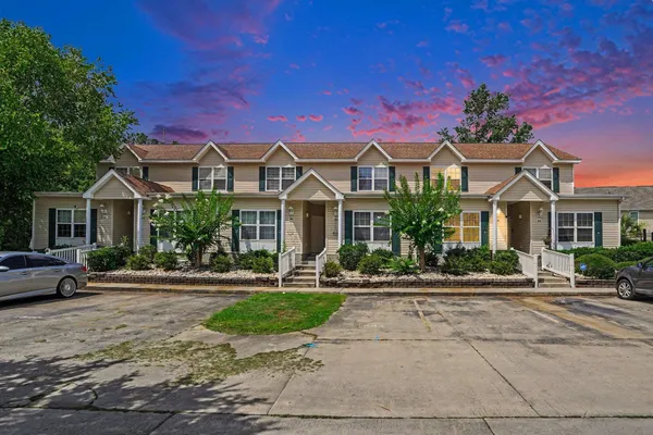 505 BEACH WALK PL 505