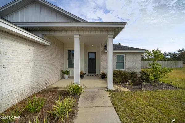 103 LAKEVIEW TER