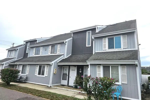 3700 GOLF COLONY LN 12D