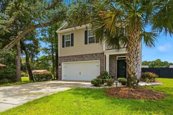 35 PARKLAND CT