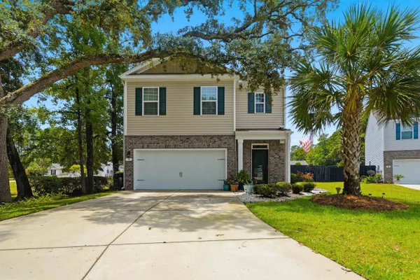35 PARKLAND CT