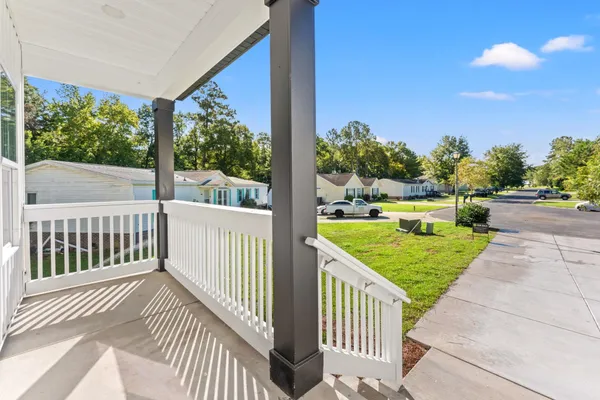 1725 BRIDGEWATER DR
