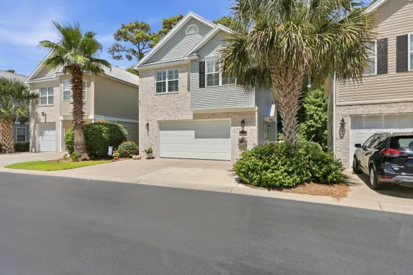 1422 COTTAGE COVE CIR