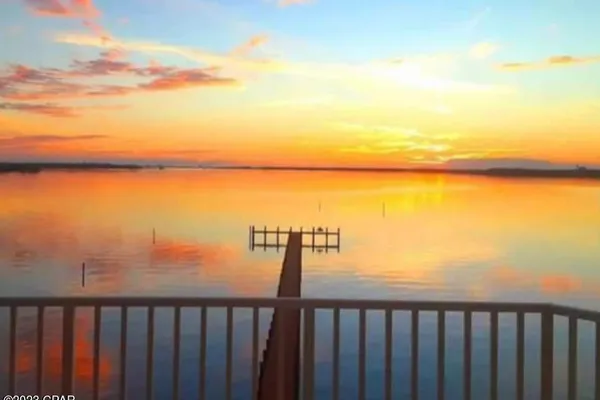 1600 MARINA BAY DR 205