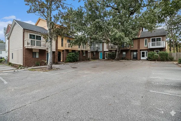 6510 WILDWOOD TRL 8