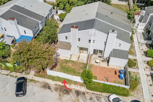 606 36TH AVE A
