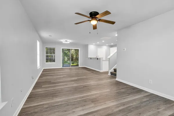1068 HARVESTER CIR 1068