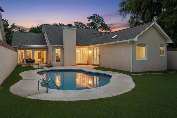723 ANTIGUA DR
