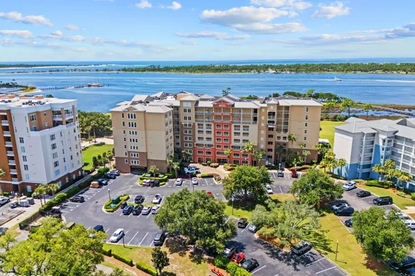 4050 MARRIOTT DR 3208