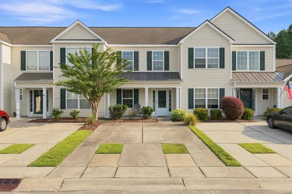 1282 HARVESTER CIR 1282