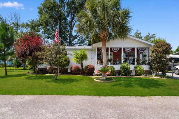 1649 PERRY CIR