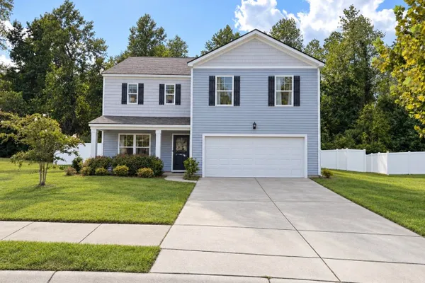 3056 WOODBURY CT