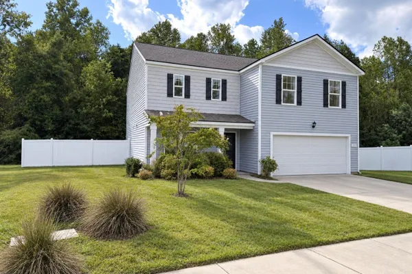3056 WOODBURY CT