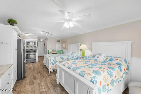 8817 S THOMAS DR 101