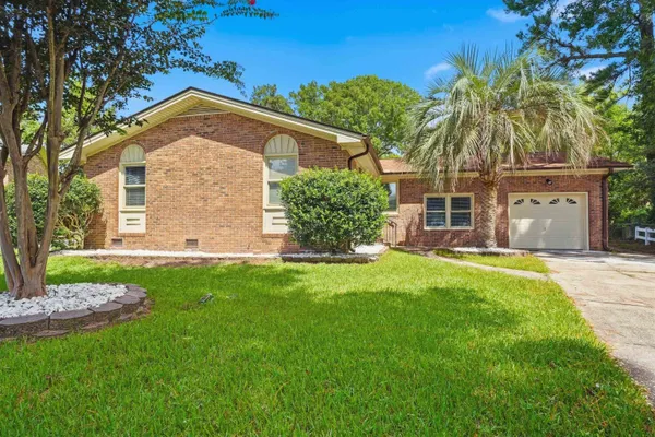 3916 QUAIL CIR