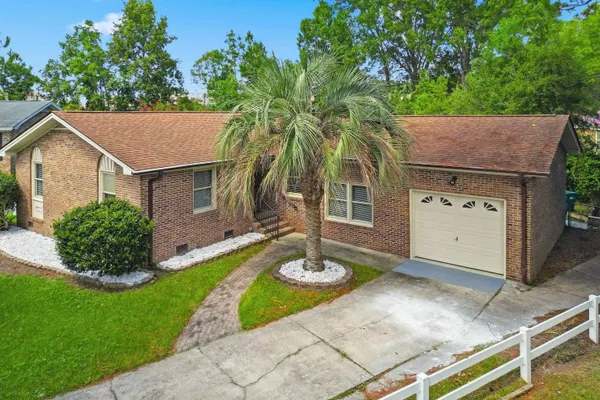 3916 QUAIL CIR