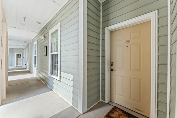 117 ELLA KINLEY CIR 103