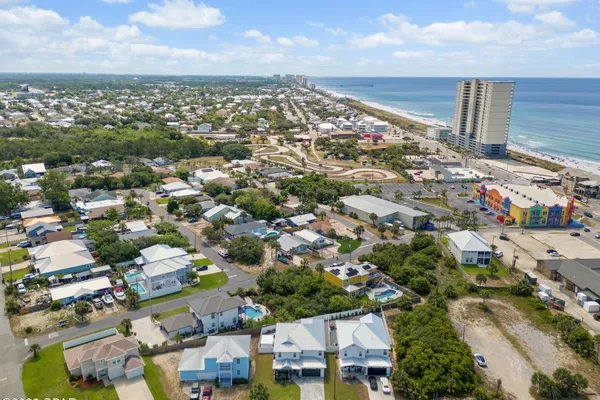 612 E GULF BLVD