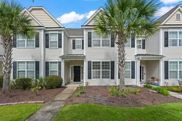 656 PISTOIA LN 304