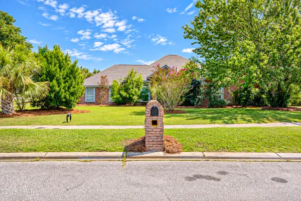 2604 BAYLEAF CT