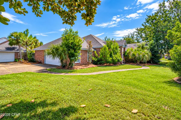 2604 BAYLEAF CT