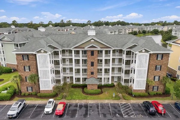 4821 LUSTER LEAF CIR 101