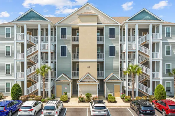 172 ELLA KINLEY CIR 404