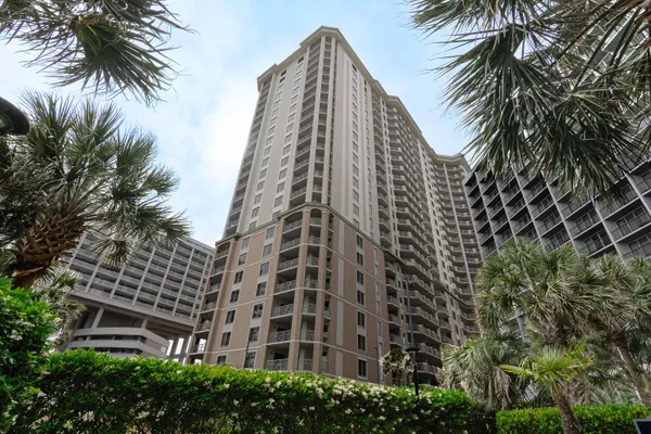9994 BEACH CLUB DR L-02