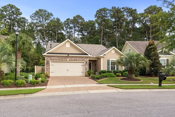 1858 BLUFF DR
