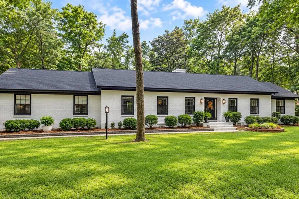 67 CYPRESS LN