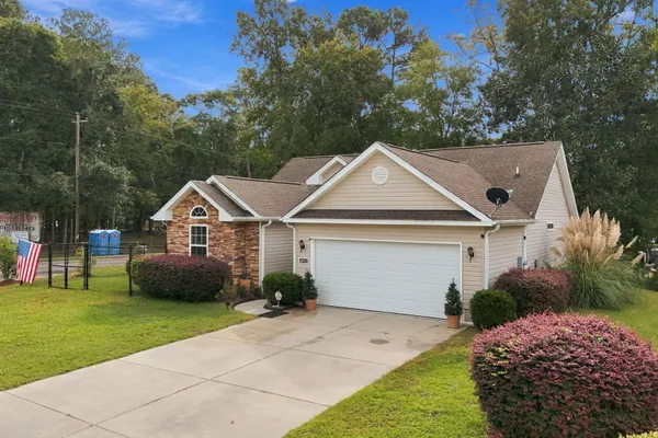 201 RIVERBROOK DR