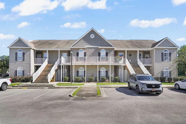 221 PORTSMITH DR 8