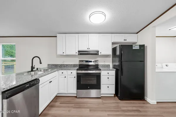 110 S CEDAR BLUFF CIR
