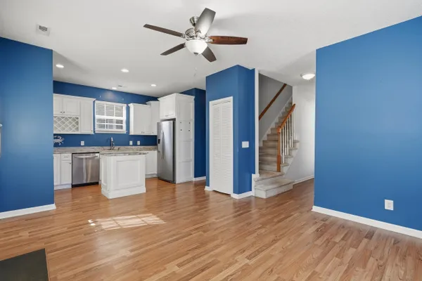3226 GERVAIS LN