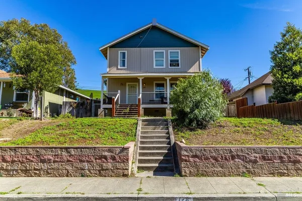 128 NORMAN AVE